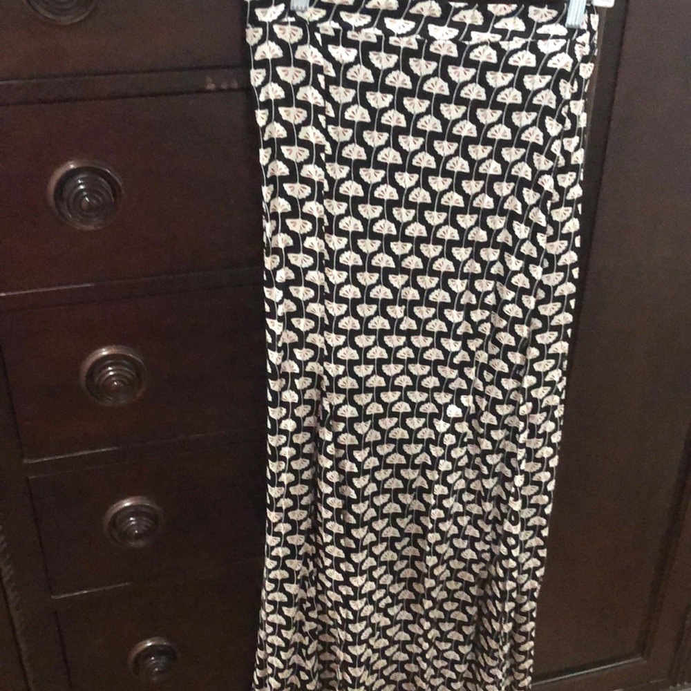 Bobeau Black and White Maxi Skirt
